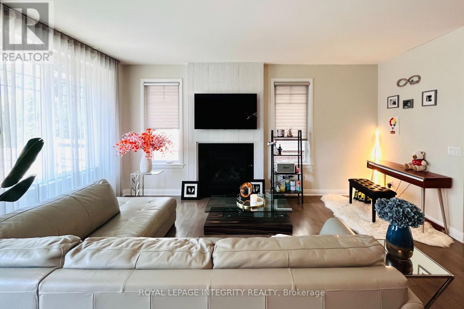 Photo 4 of 297 Kilspindie Ridge, Ottawa ON