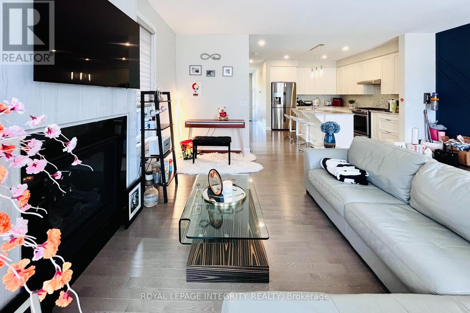 Photo 8 of 297 Kilspindie Ridge, Ottawa ON