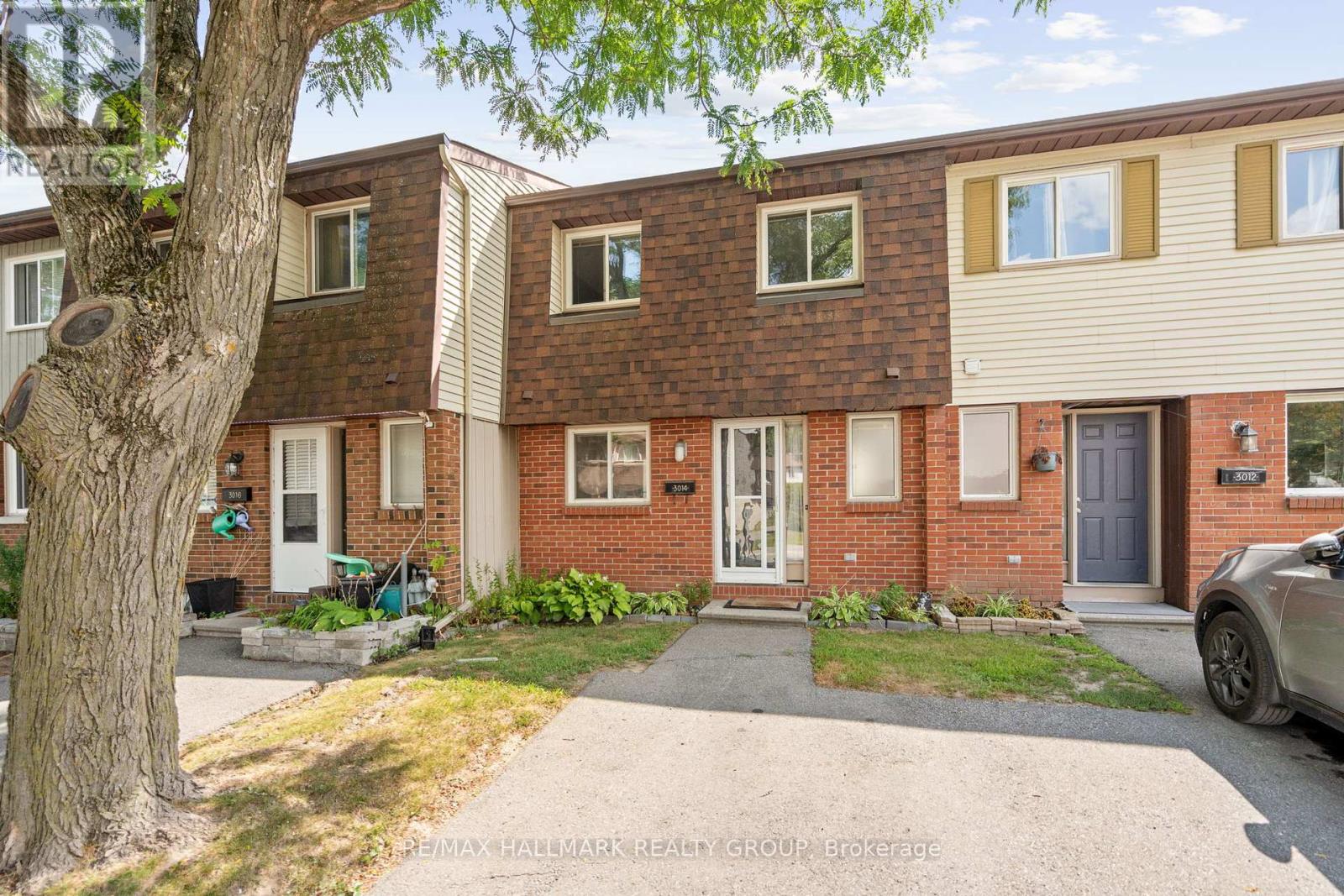 Photo 2 of 88 3014 Olympic Way, Ottawa ON