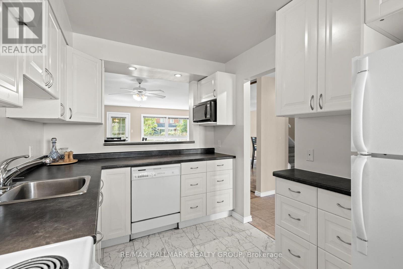 Photo 8 of 88 3014 Olympic Way, Ottawa ON