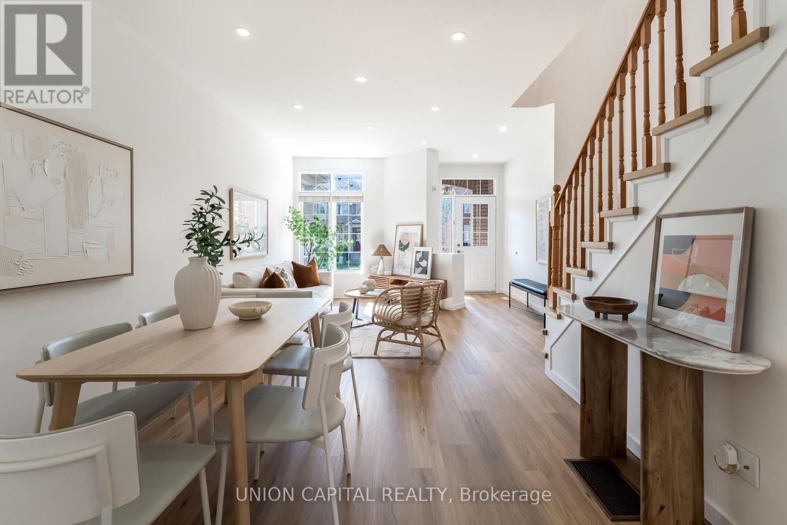 Photo 4 of 198 Bur Oak Avenue, Markham ON