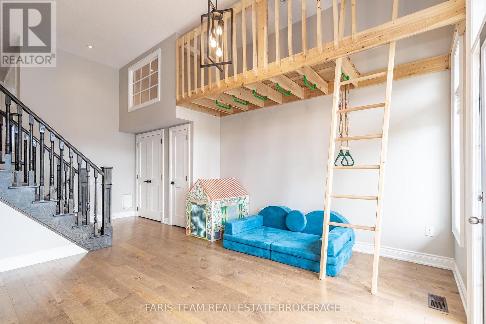 Photo 15 of 2205 Adullam Avenue, Innisfil ON