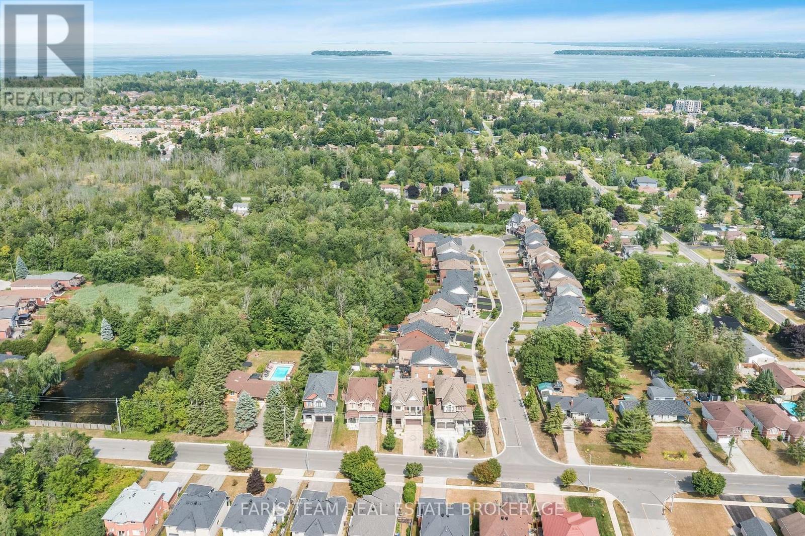 Photo 35 of 2205 Adullam Avenue, Innisfil ON