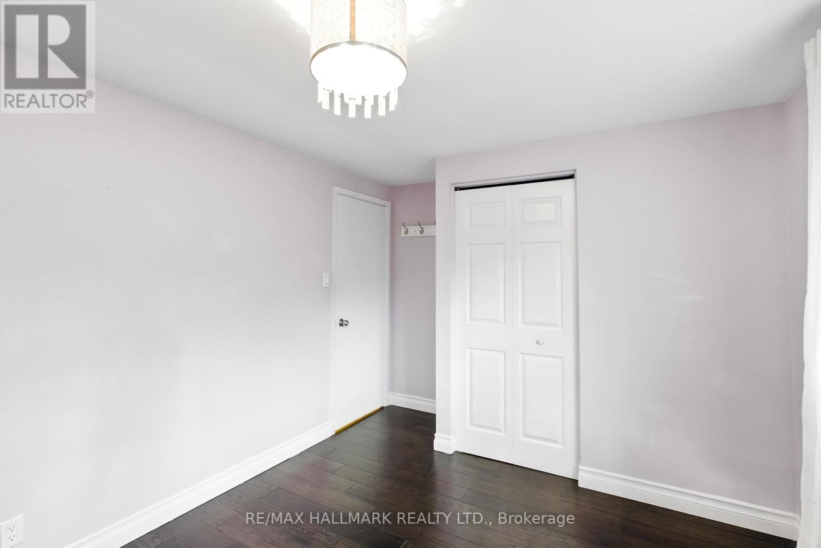 Photo 28 of 100 Eleanor Circle, Richmond Hill ON