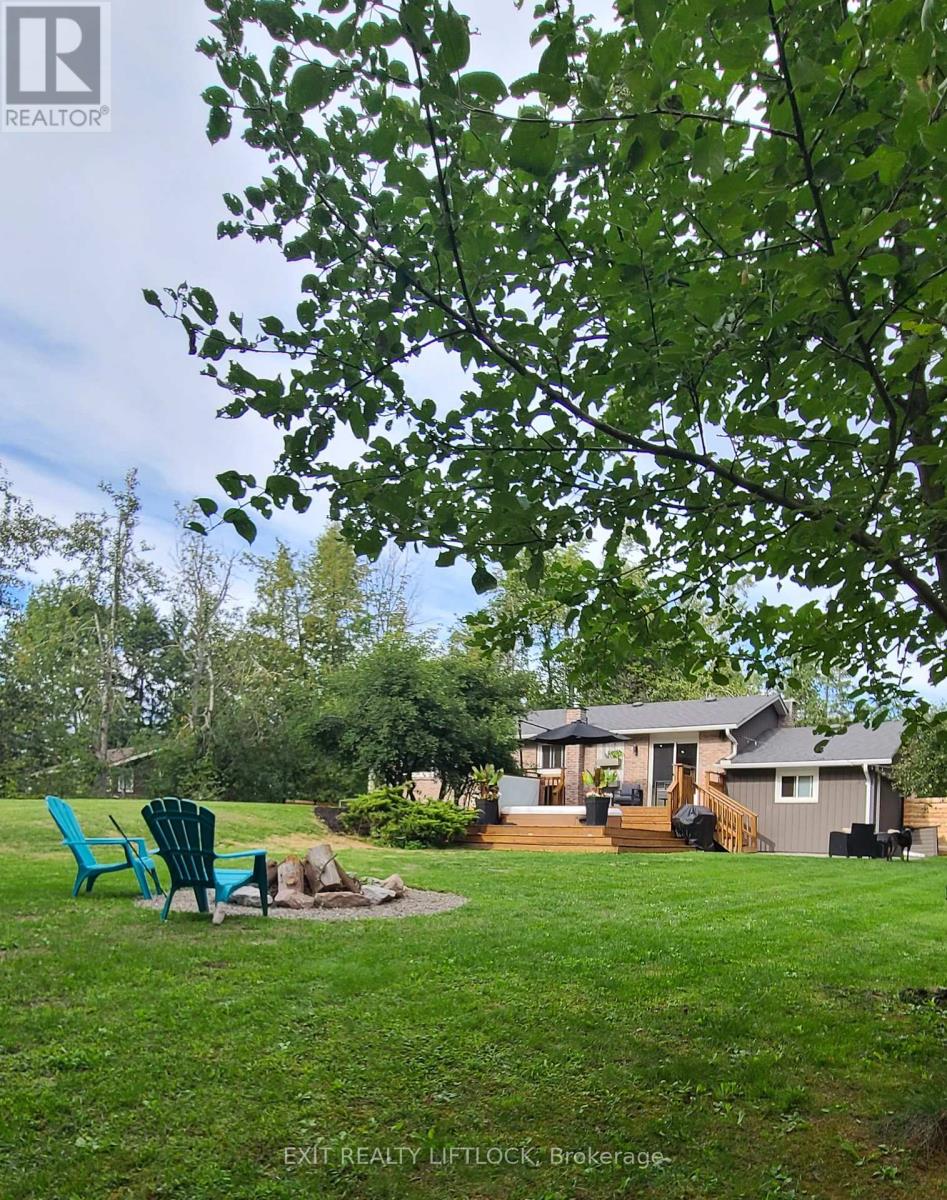 Photo 24 of 47 Emily Manor Drive, Kawartha Lakes ON