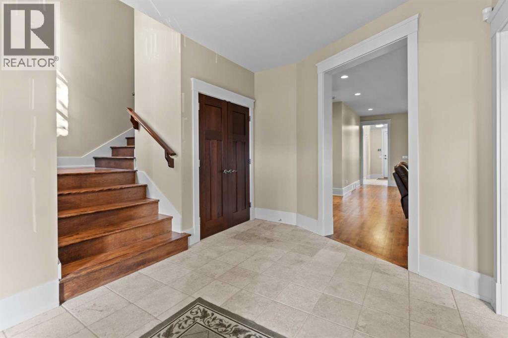 Photo 5 of 1428 2 A Street Nw, Calgary AB