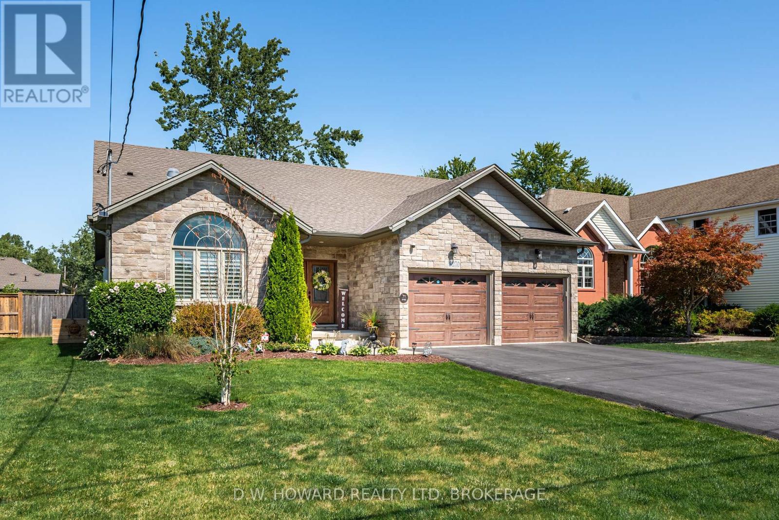 Photo 2 of 3270 Thunderbay Road, Fort Erie ON