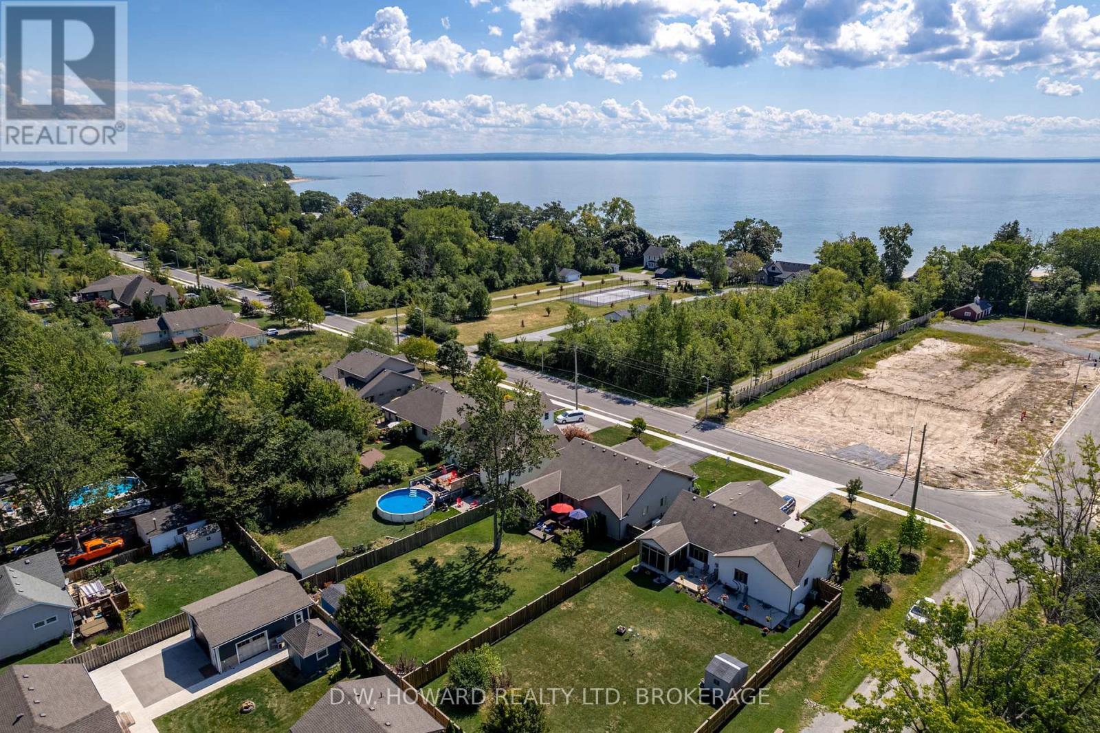 Photo 34 of 3270 Thunderbay Road, Fort Erie ON