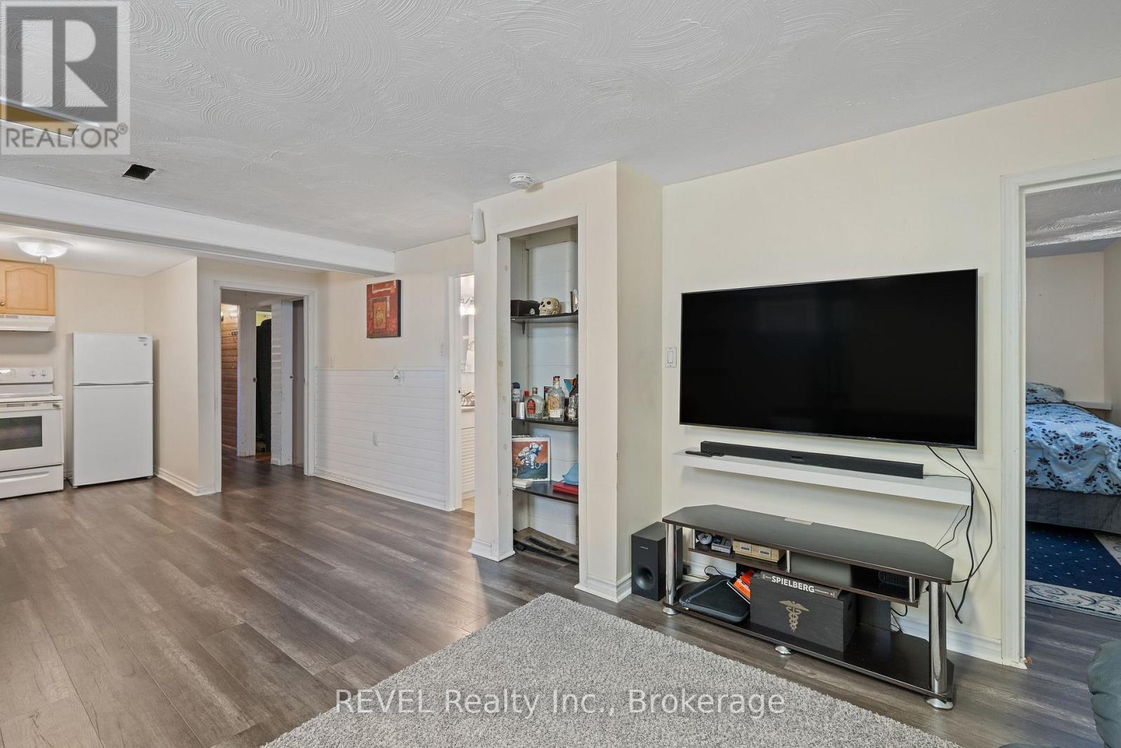 Photo 16 of 6571 Burdette Drive, Niagara Falls ON