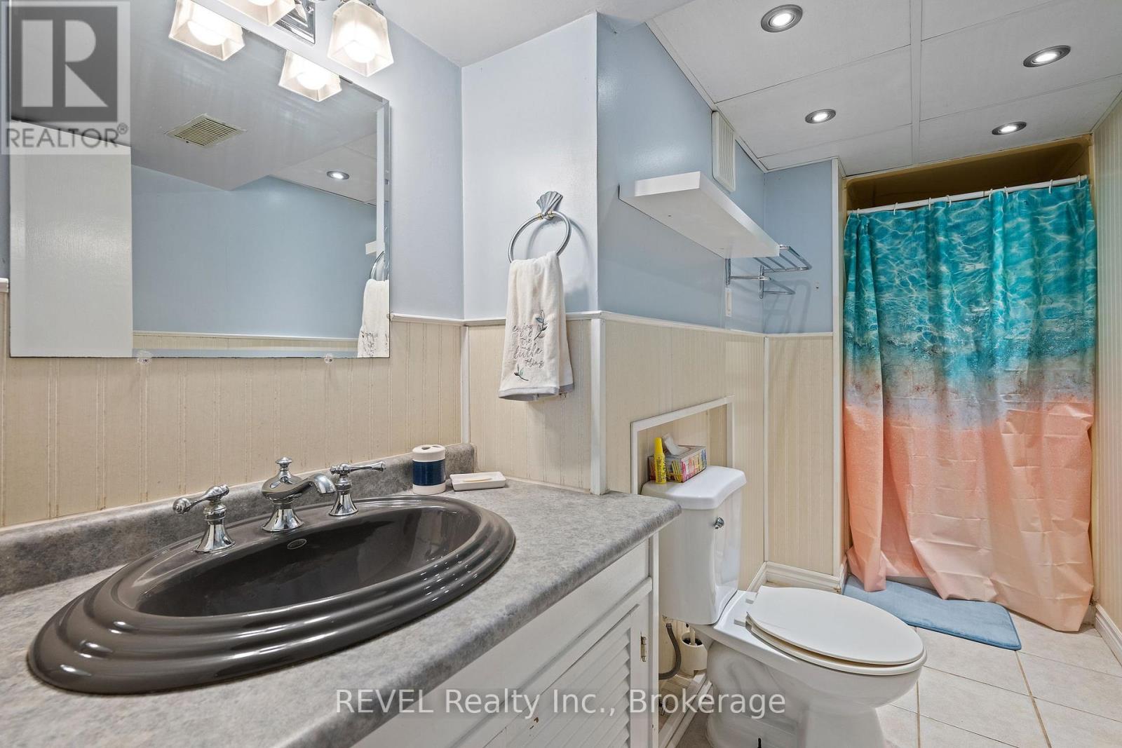 Photo 18 of 6571 Burdette Drive, Niagara Falls ON