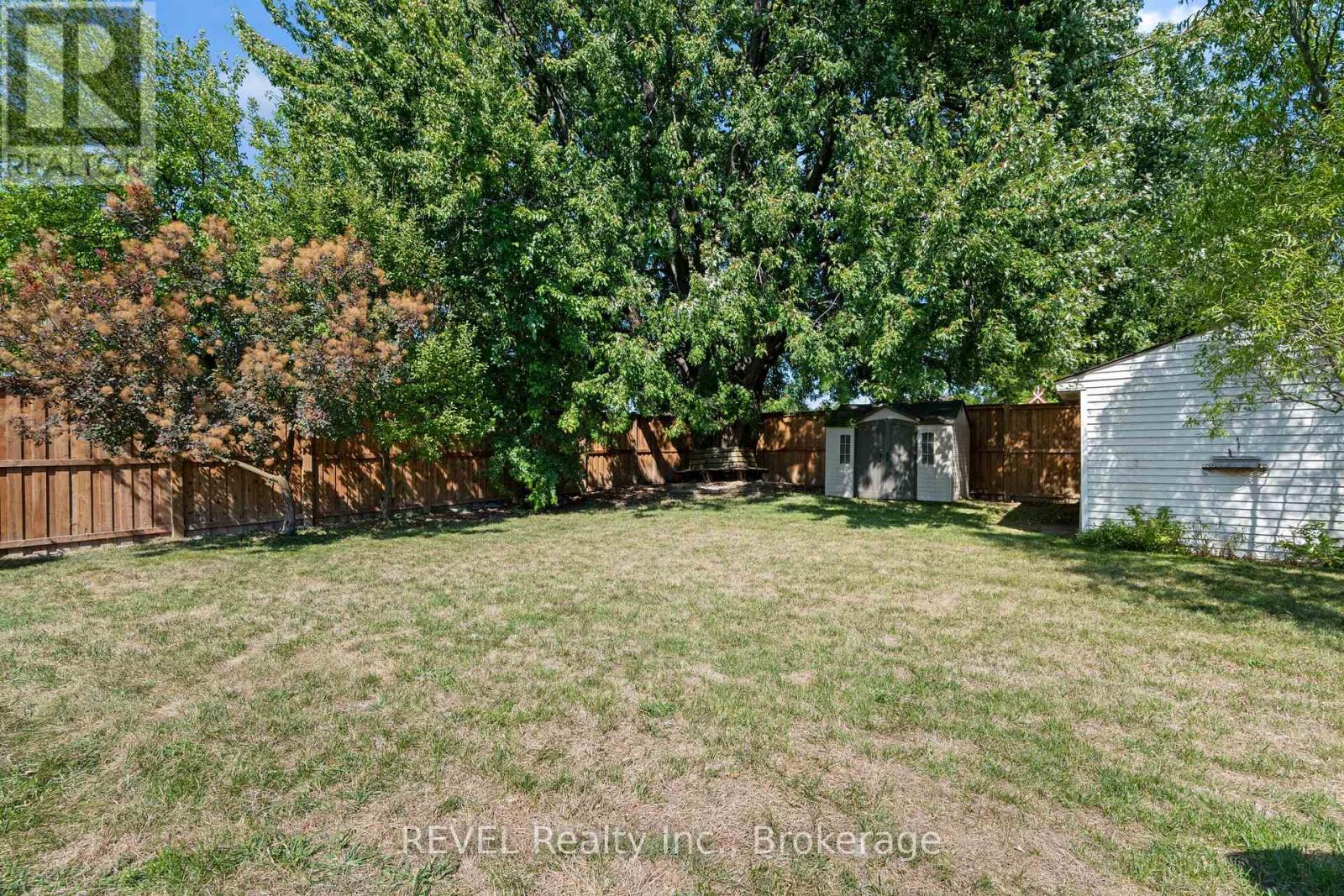 Photo 27 of 6571 Burdette Drive, Niagara Falls ON
