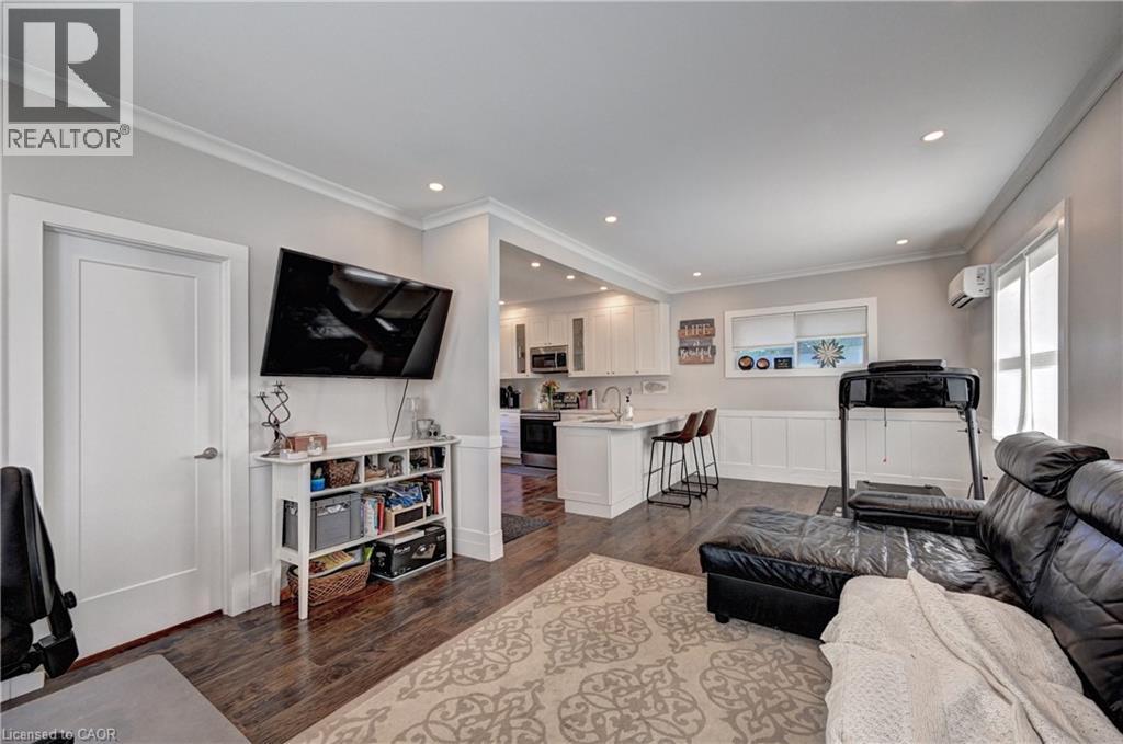Photo 13 of 72 Birch Street, Cambridge ON