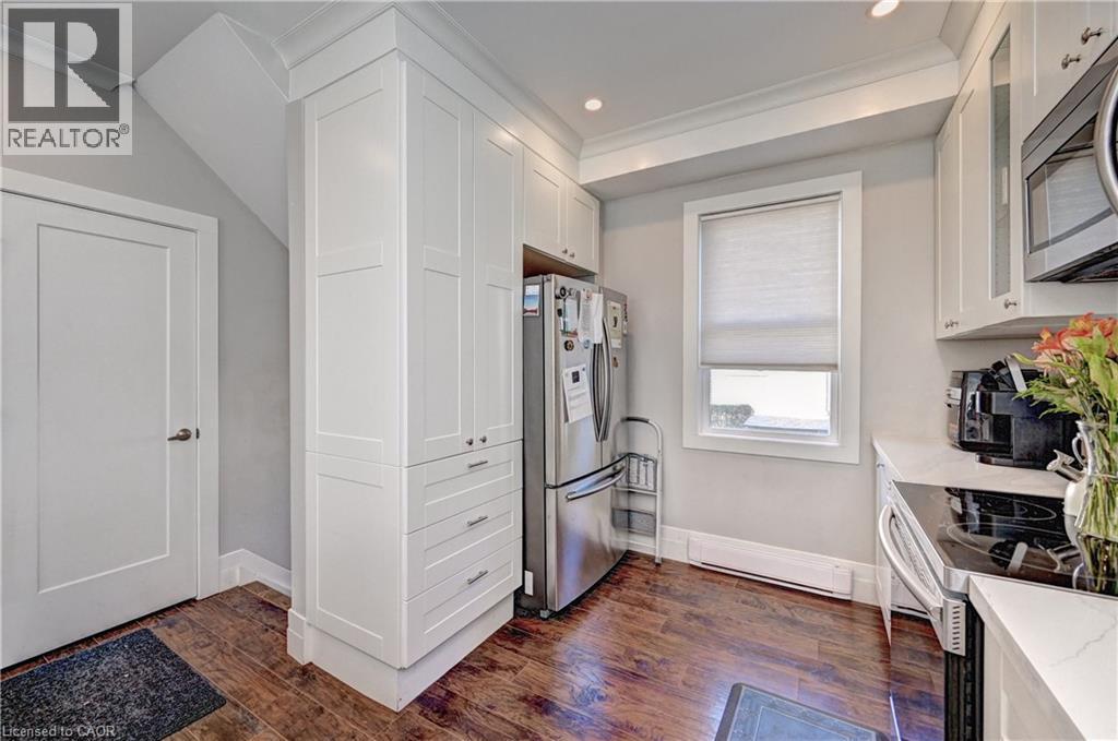 Photo 16 of 72 Birch Street, Cambridge ON