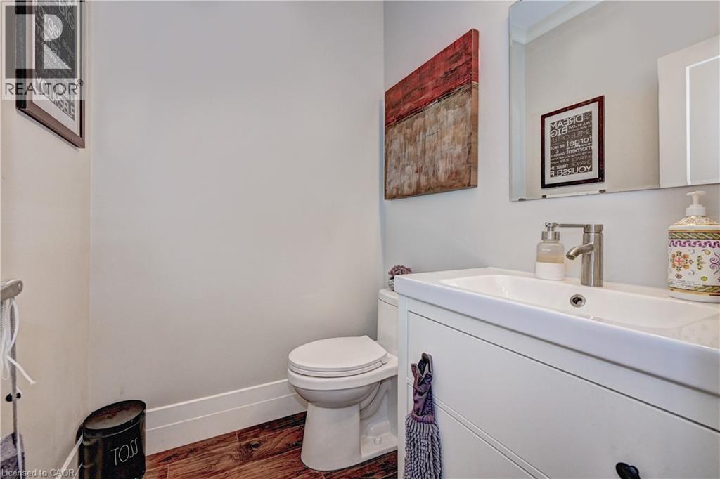 Photo 18 of 72 Birch Street, Cambridge ON
