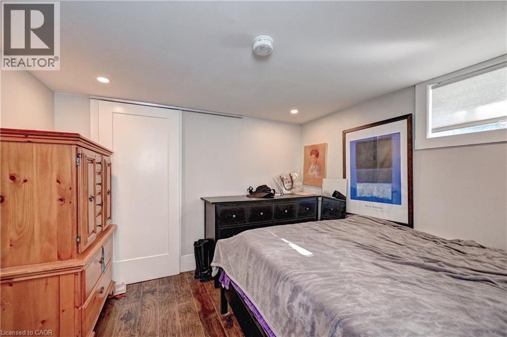 Photo 20 of 72 Birch Street, Cambridge ON
