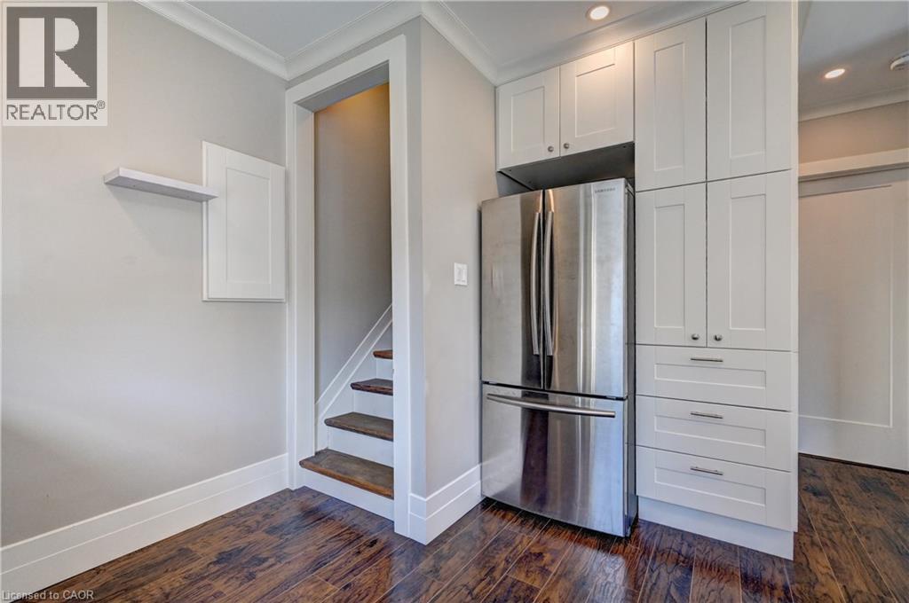Photo 32 of 72 Birch Street, Cambridge ON