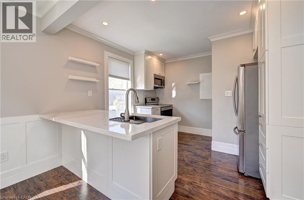 Photo 36 of 72 Birch Street, Cambridge ON