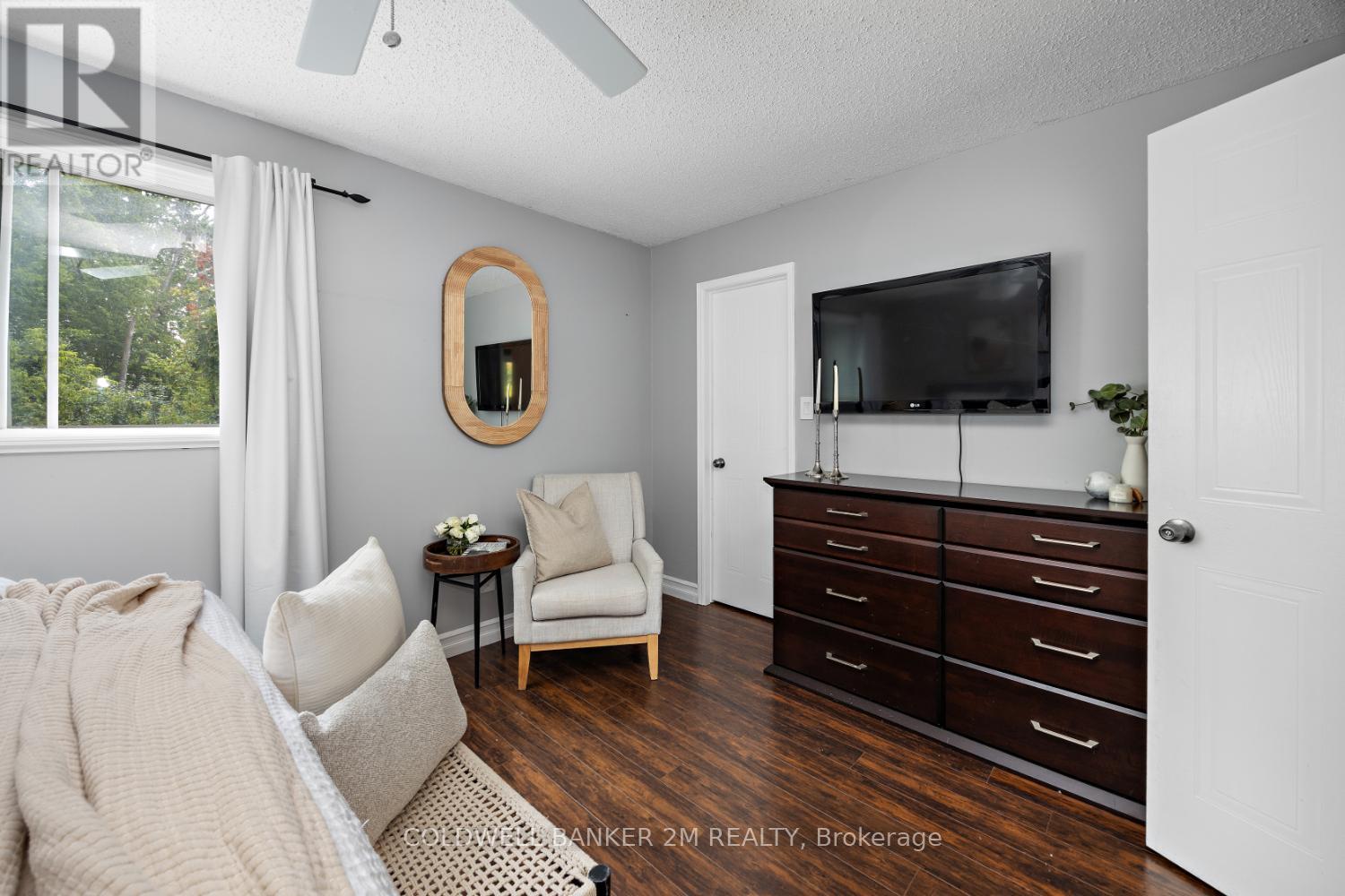 Photo 21 of 11 Parklawn Drive, Clarington ON