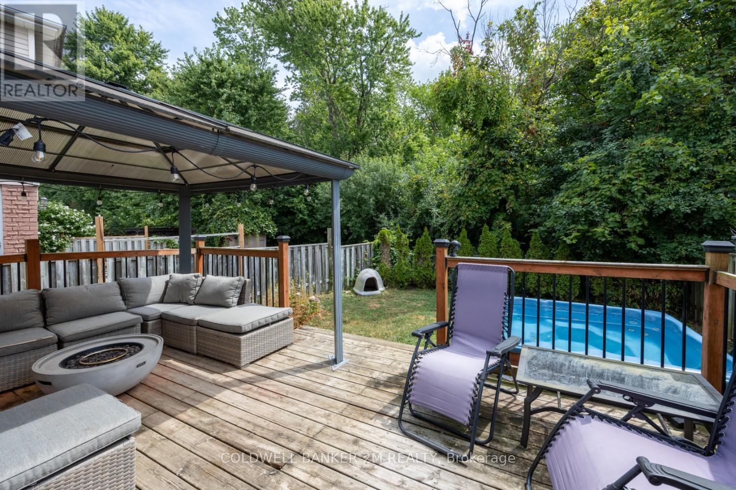 Photo 29 of 11 Parklawn Drive, Clarington ON