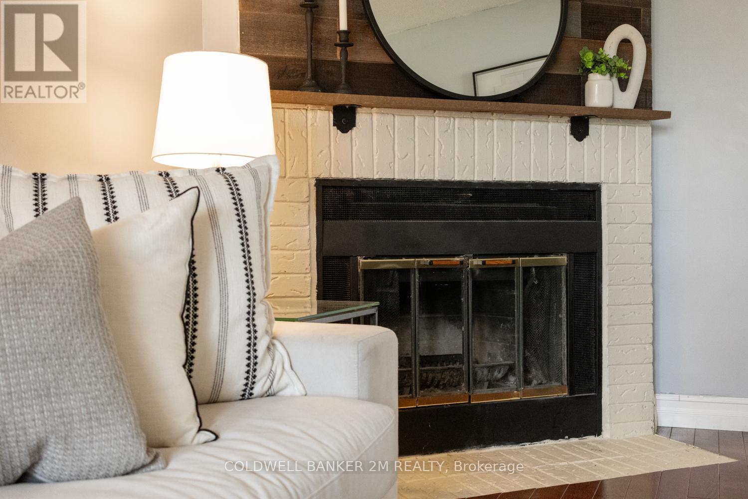Photo 5 of 11 Parklawn Drive, Clarington ON