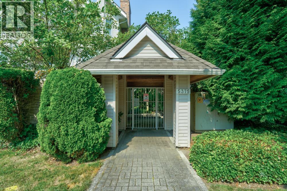 Photo 3 of 307 5375 Victory Street, Burnaby BC