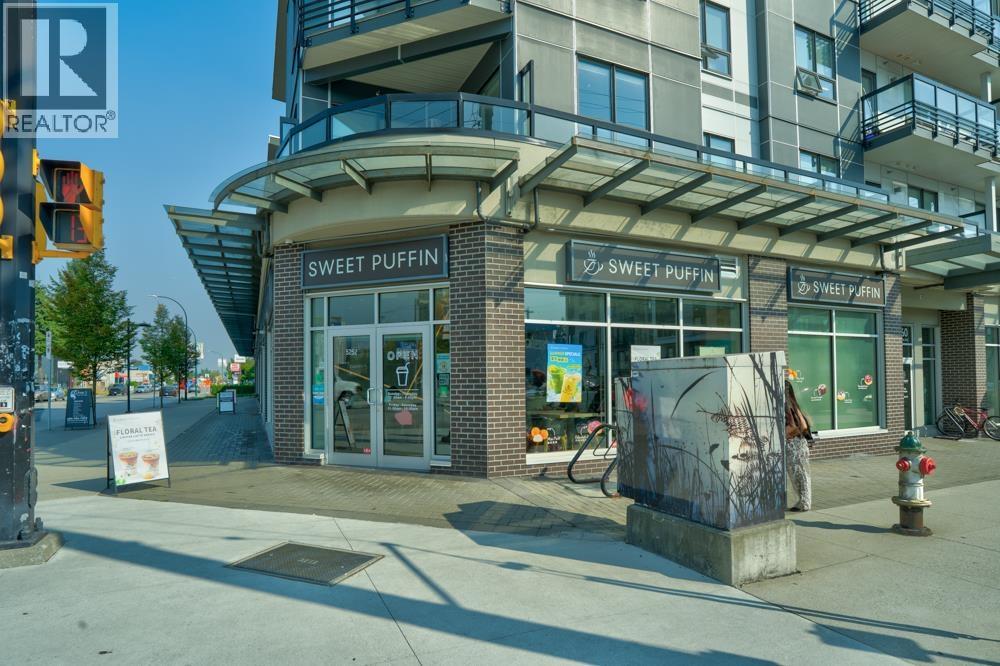 Photo 36 of 307 5375 Victory Street, Burnaby BC
