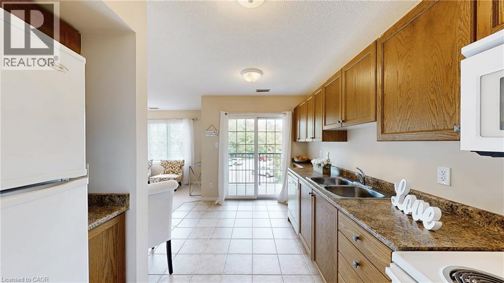 Photo 15 of 950 Highland Road W Unit 6, Kitchener ON