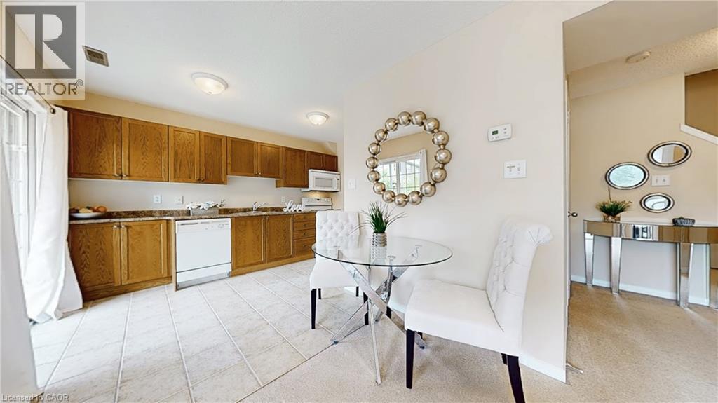 Photo 12 of 950 Highland Road W Unit 6, Kitchener ON