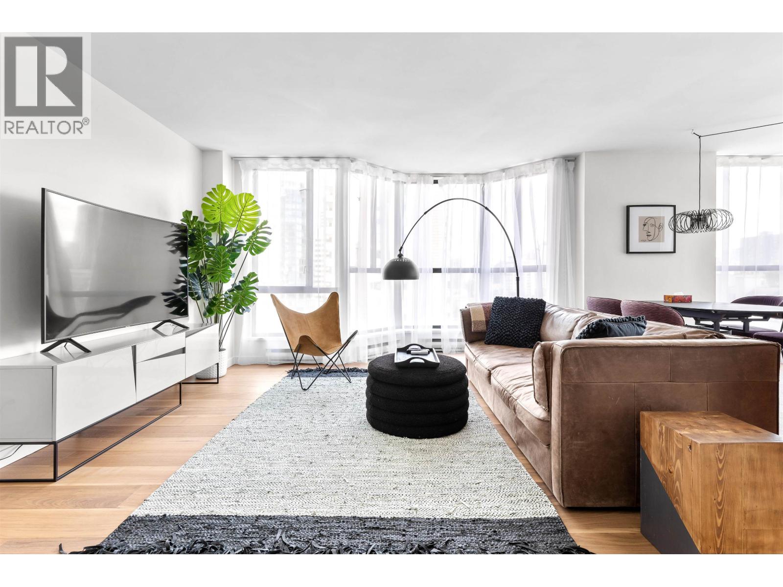 Photo 1 of 903 789 Jervis Street, Vancouver BC