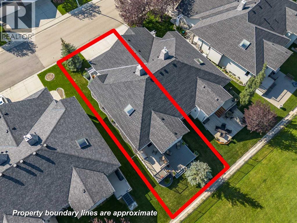 Photo 35 of 14 Kincora Terrace Nw, Calgary AB