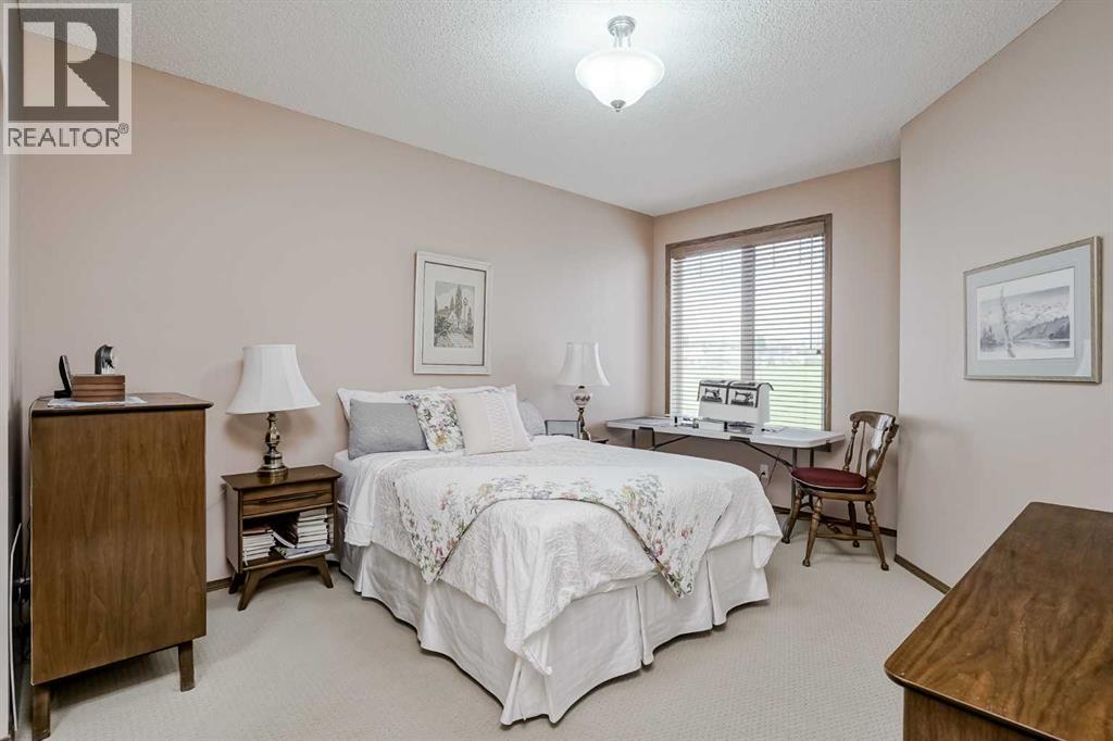 Photo 11 of 14 Kincora Terrace Nw, Calgary AB