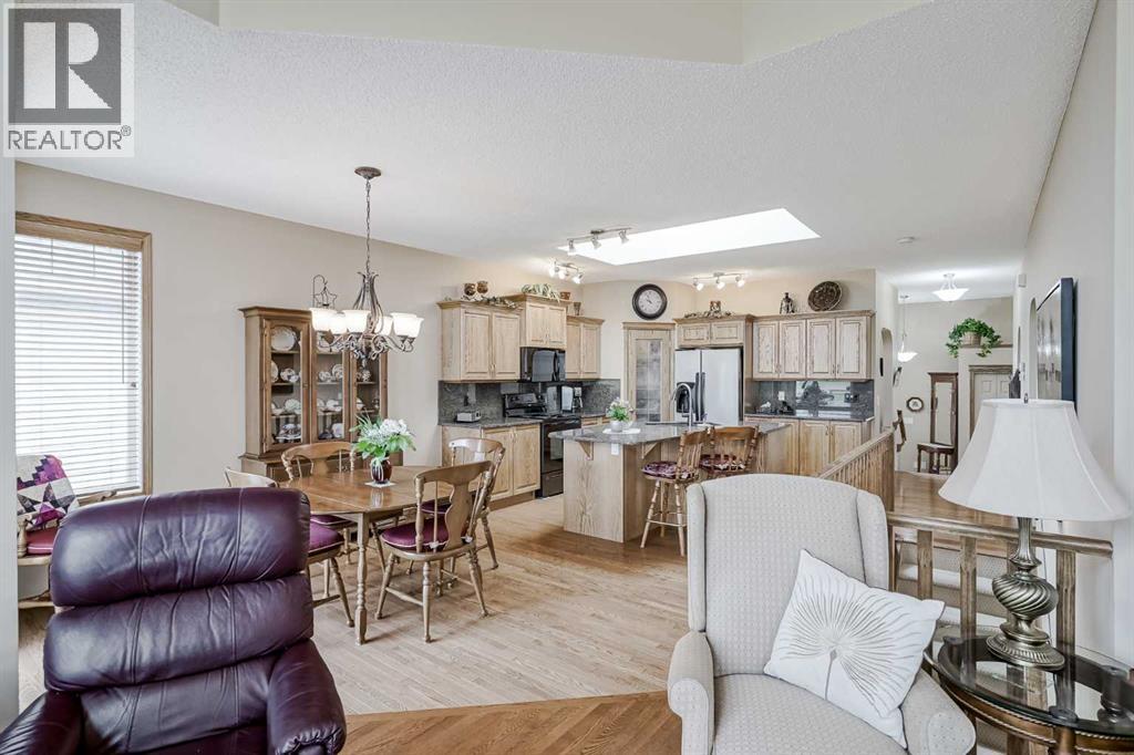 Photo 8 of 14 Kincora Terrace Nw, Calgary AB