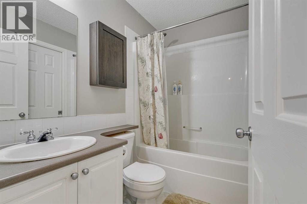 Photo 17 of 2382 Eversyde Avenue Sw, Calgary AB