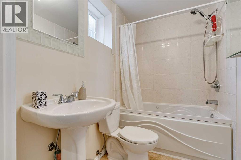 Photo 25 of 2382 Eversyde Avenue Sw, Calgary AB
