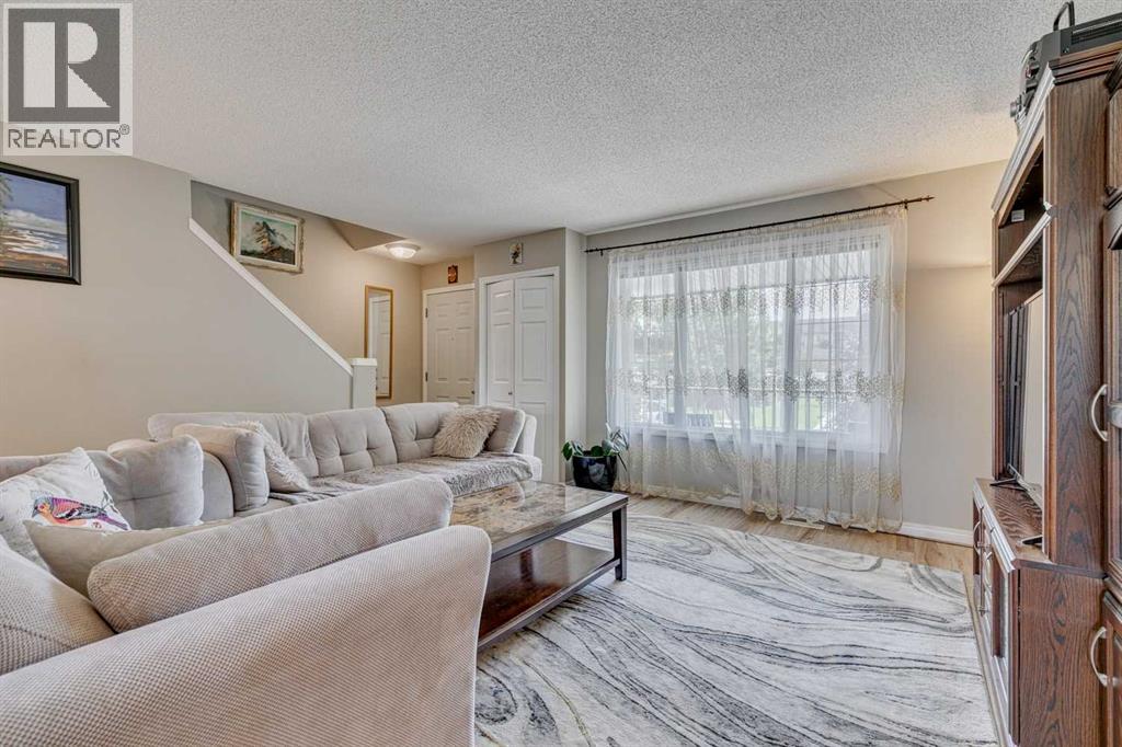 Photo 6 of 2382 Eversyde Avenue Sw, Calgary AB