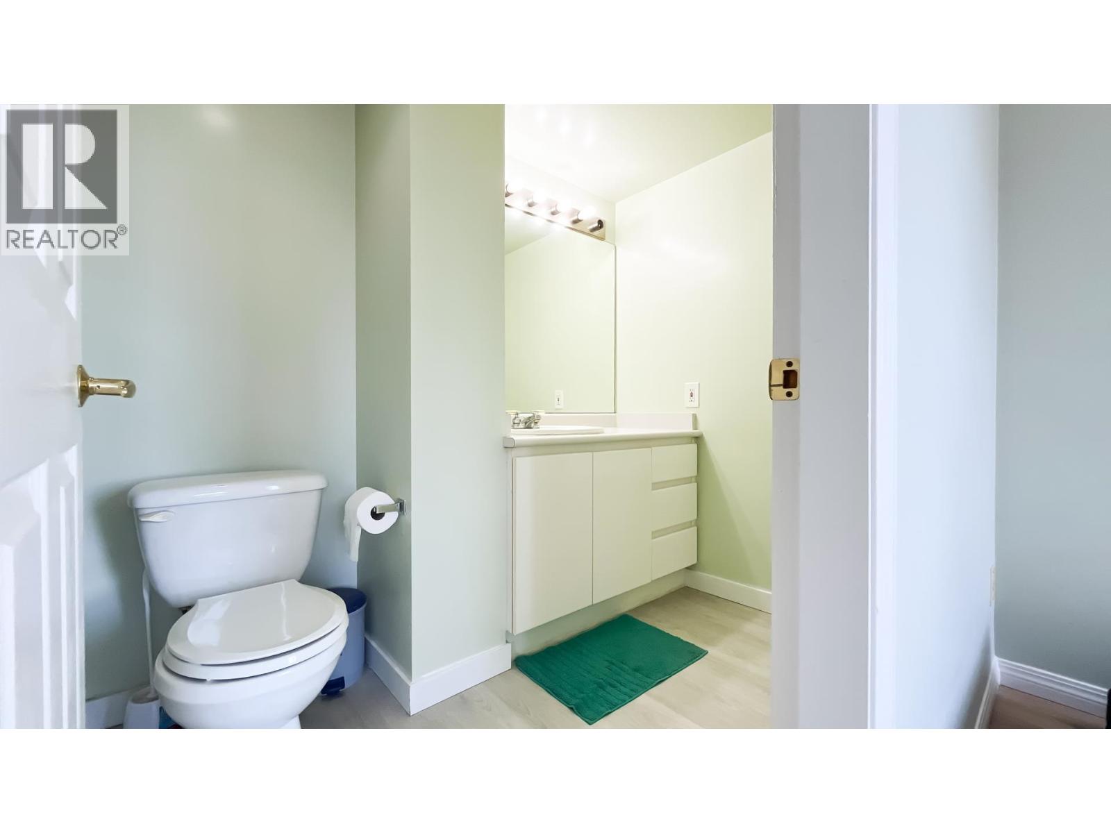 Photo 13 of 1508 5189 Gaston Street, Vancouver BC