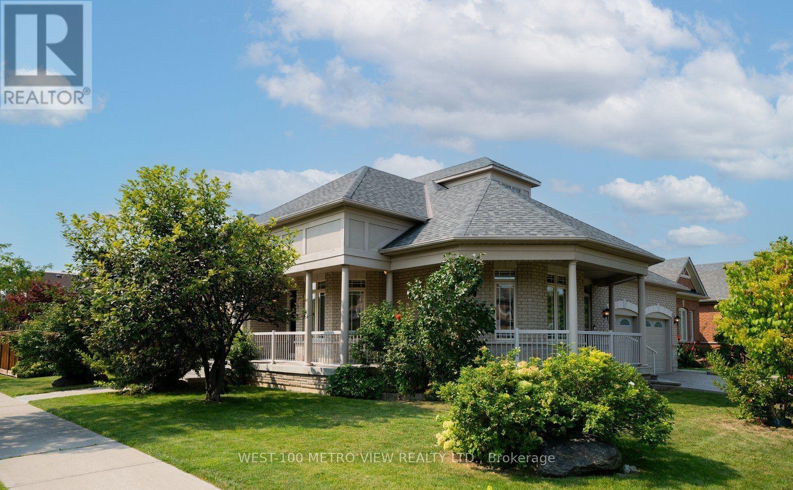Photo 1 of 250 Sunset Ridge, Vaughan ON