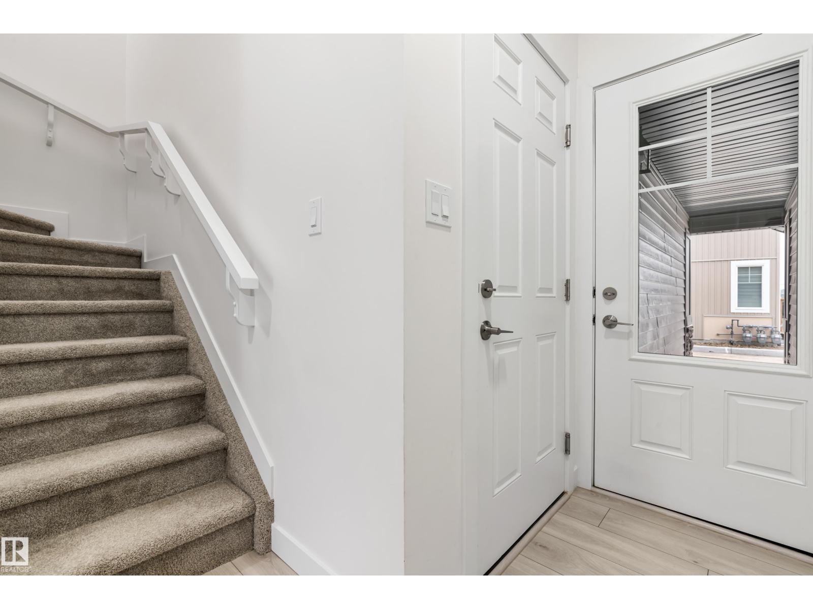Photo 12 of 20 740 Daniels Wy Sw, Edmonton AB
