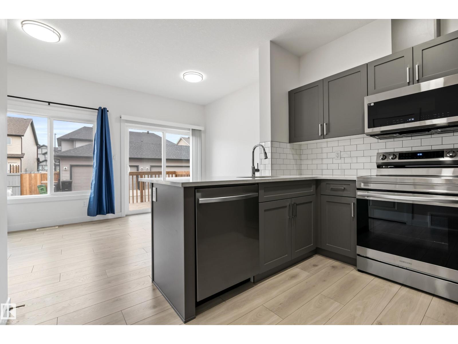 Photo 5 of 20 740 Daniels Wy Sw, Edmonton AB