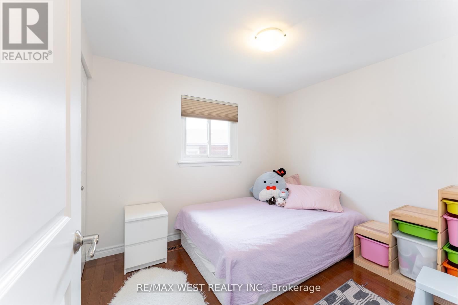Photo 16 of 44 Fidelia Crescent, Brampton ON