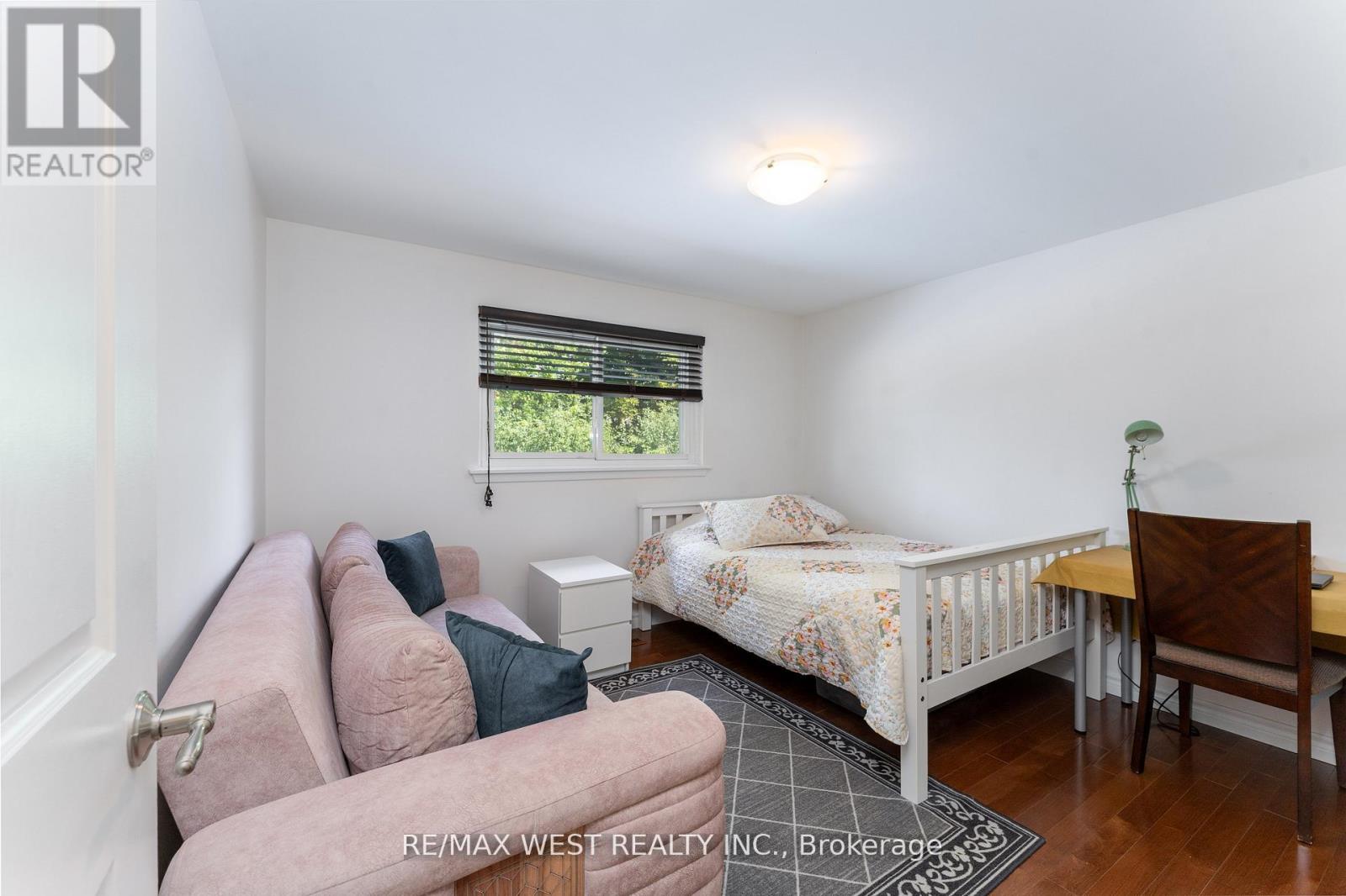 Photo 17 of 44 Fidelia Crescent, Brampton ON