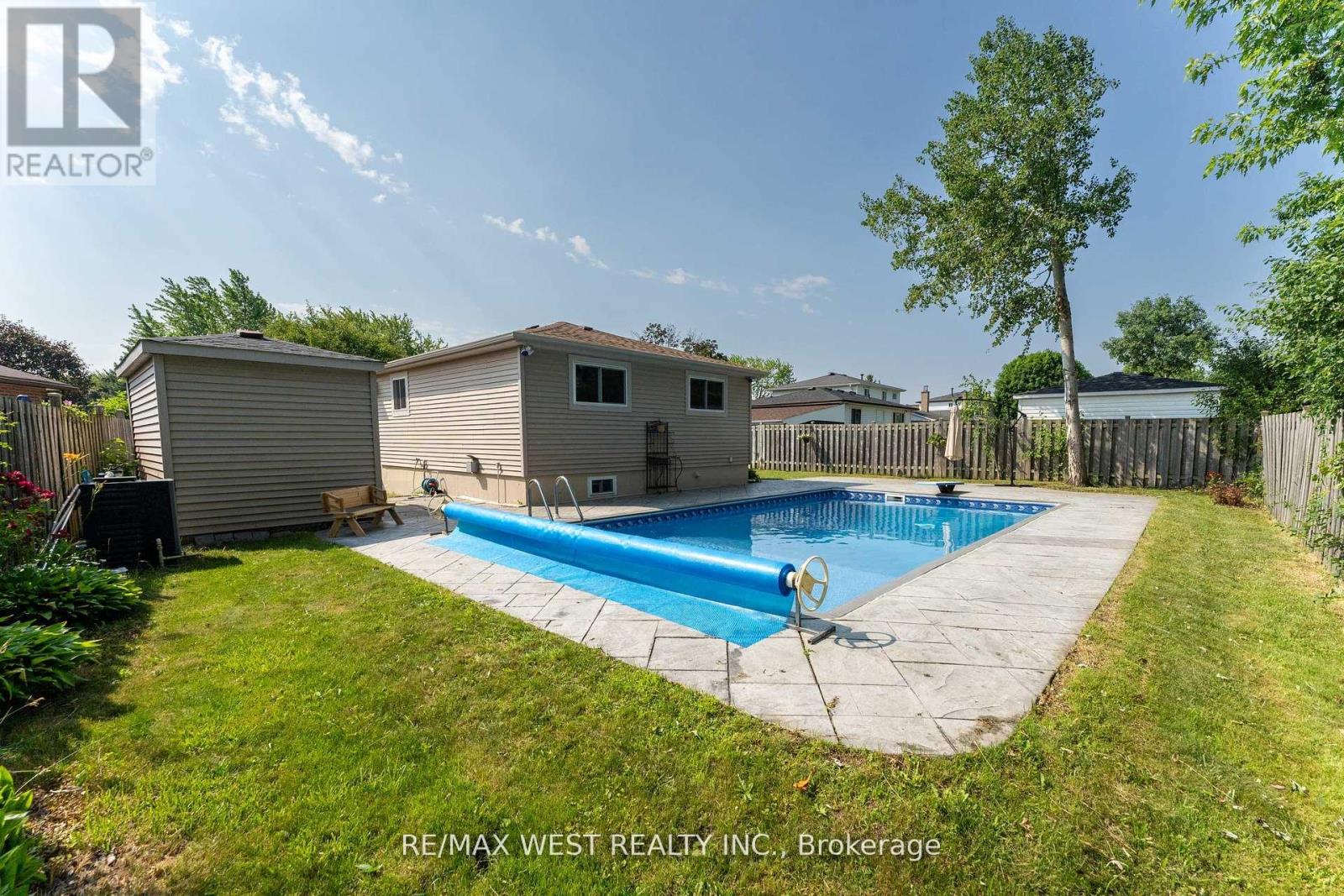 Photo 36 of 44 Fidelia Crescent, Brampton ON