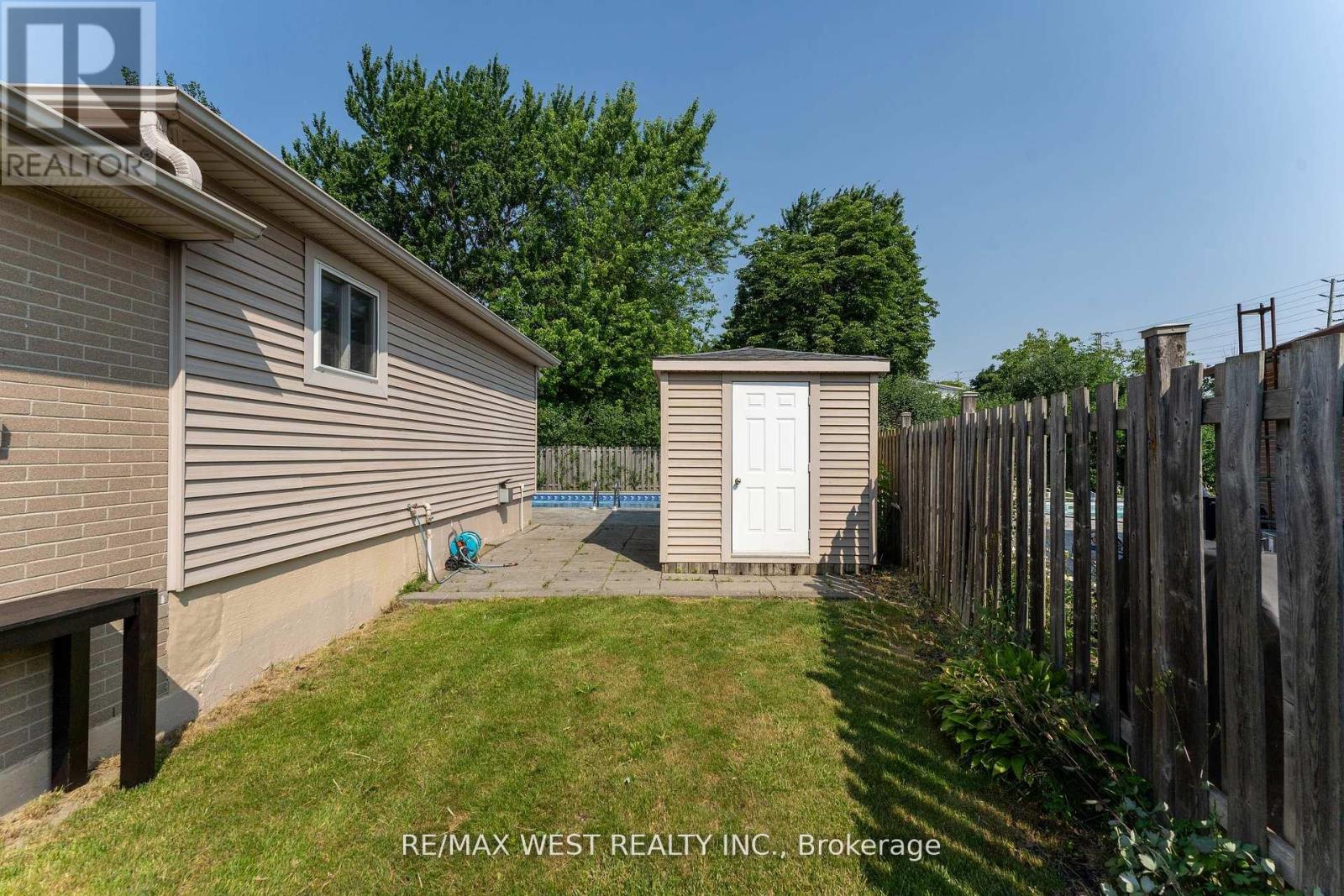 Photo 39 of 44 Fidelia Crescent, Brampton ON