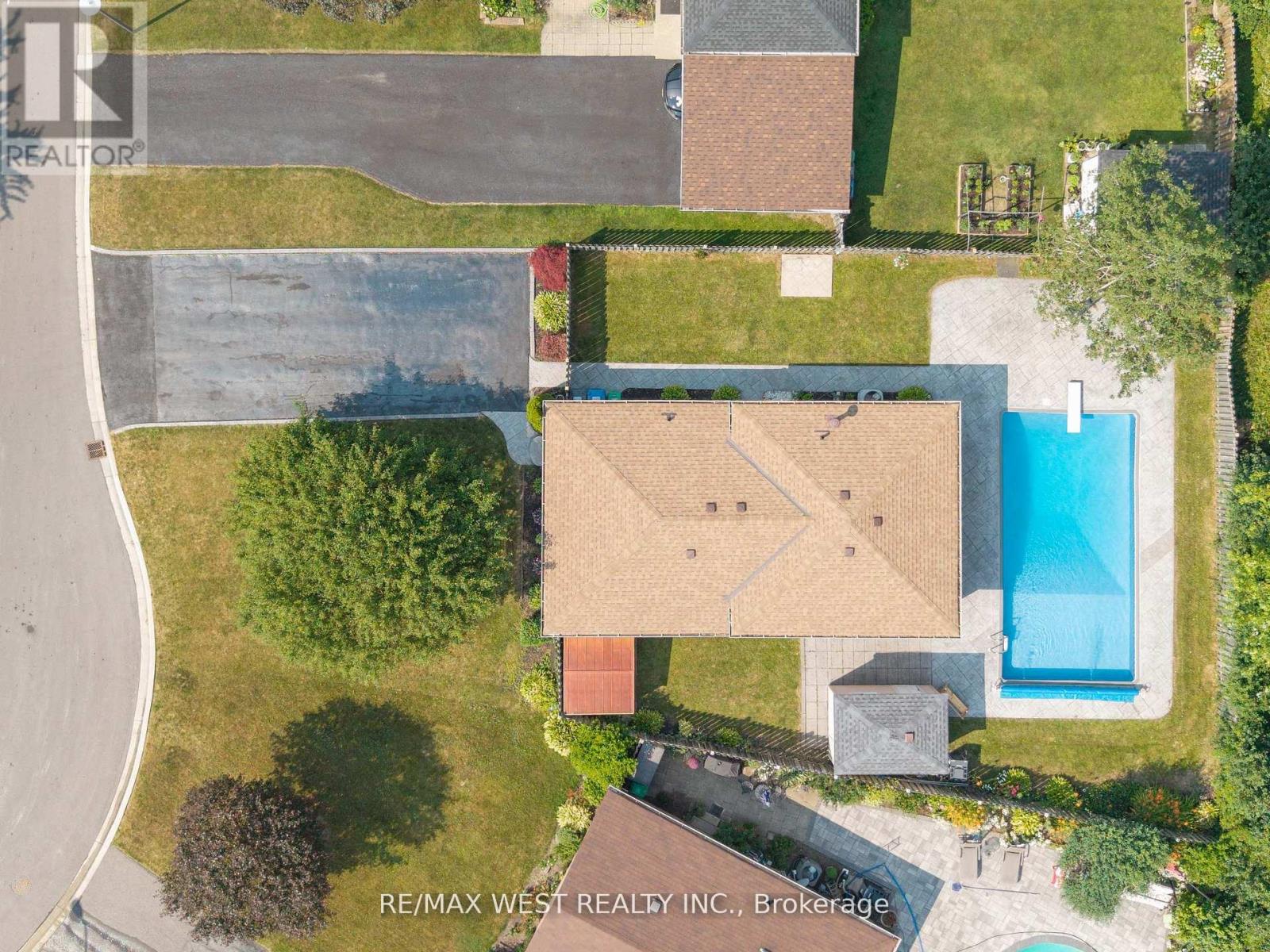 Photo 40 of 44 Fidelia Crescent, Brampton ON