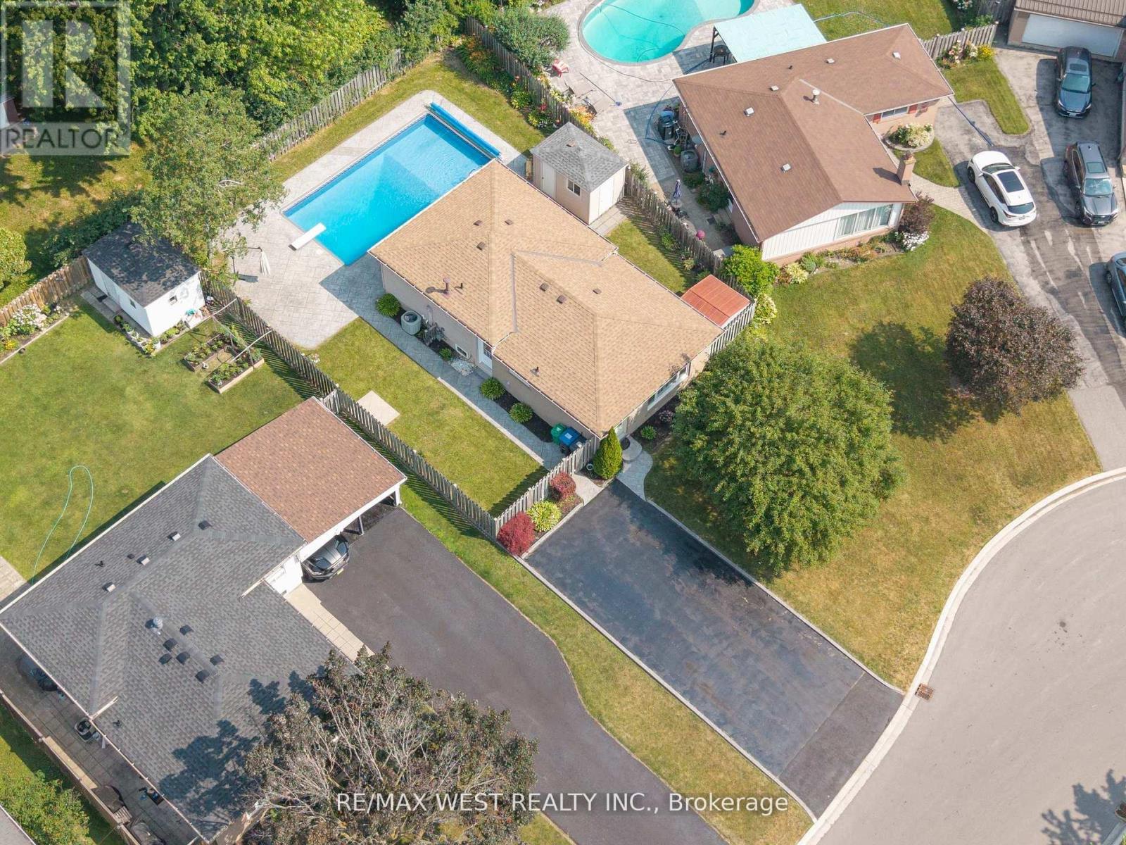 Photo 42 of 44 Fidelia Crescent, Brampton ON