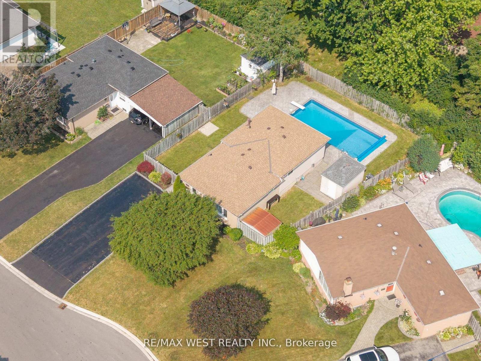 Photo 43 of 44 Fidelia Crescent, Brampton ON