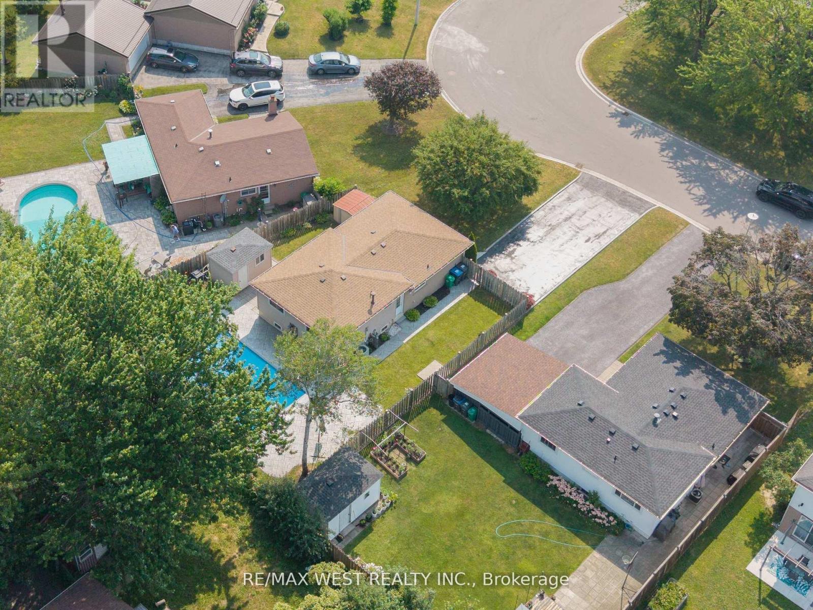 Photo 46 of 44 Fidelia Crescent, Brampton ON