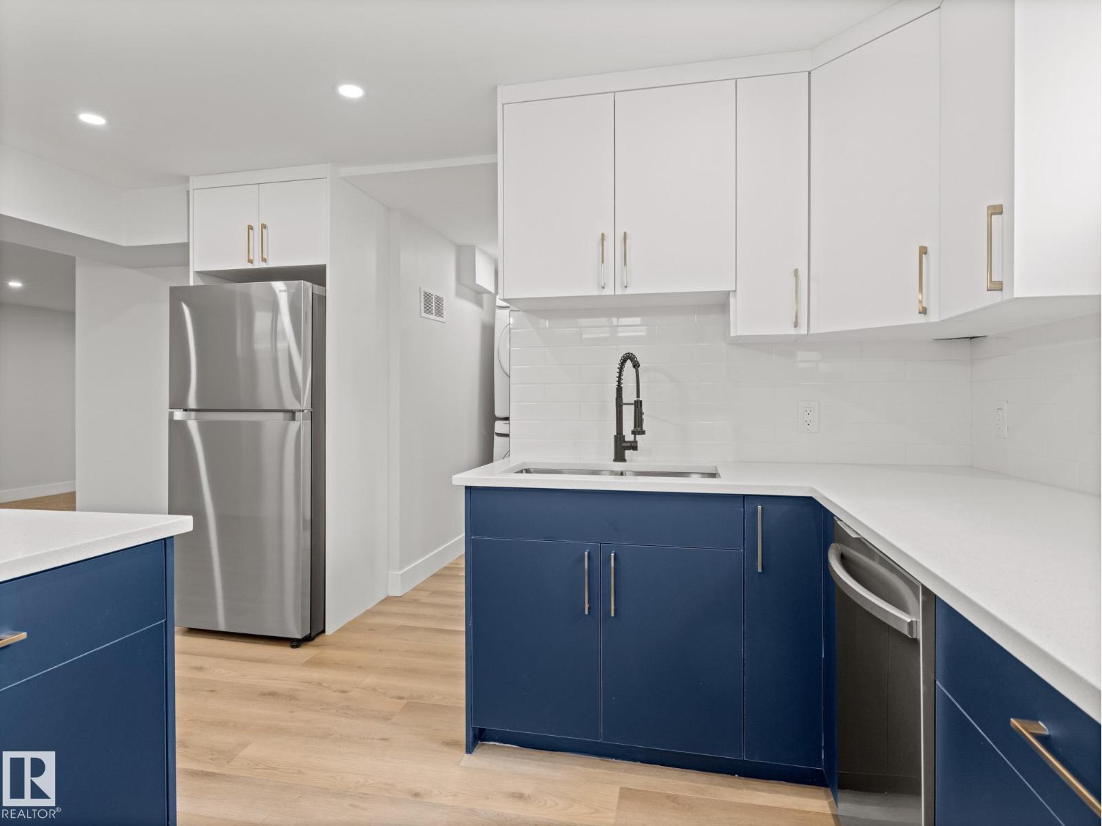 Photo 22 of 10324 78 St Nw, Edmonton AB