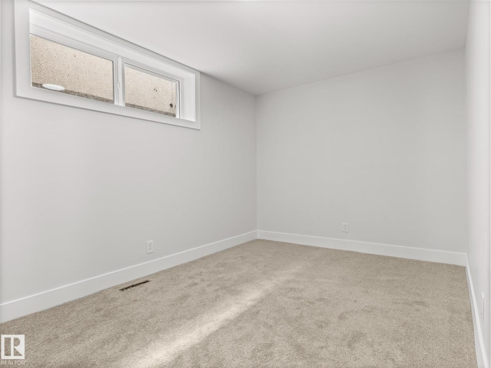 Photo 28 of 10324 78 St Nw, Edmonton AB
