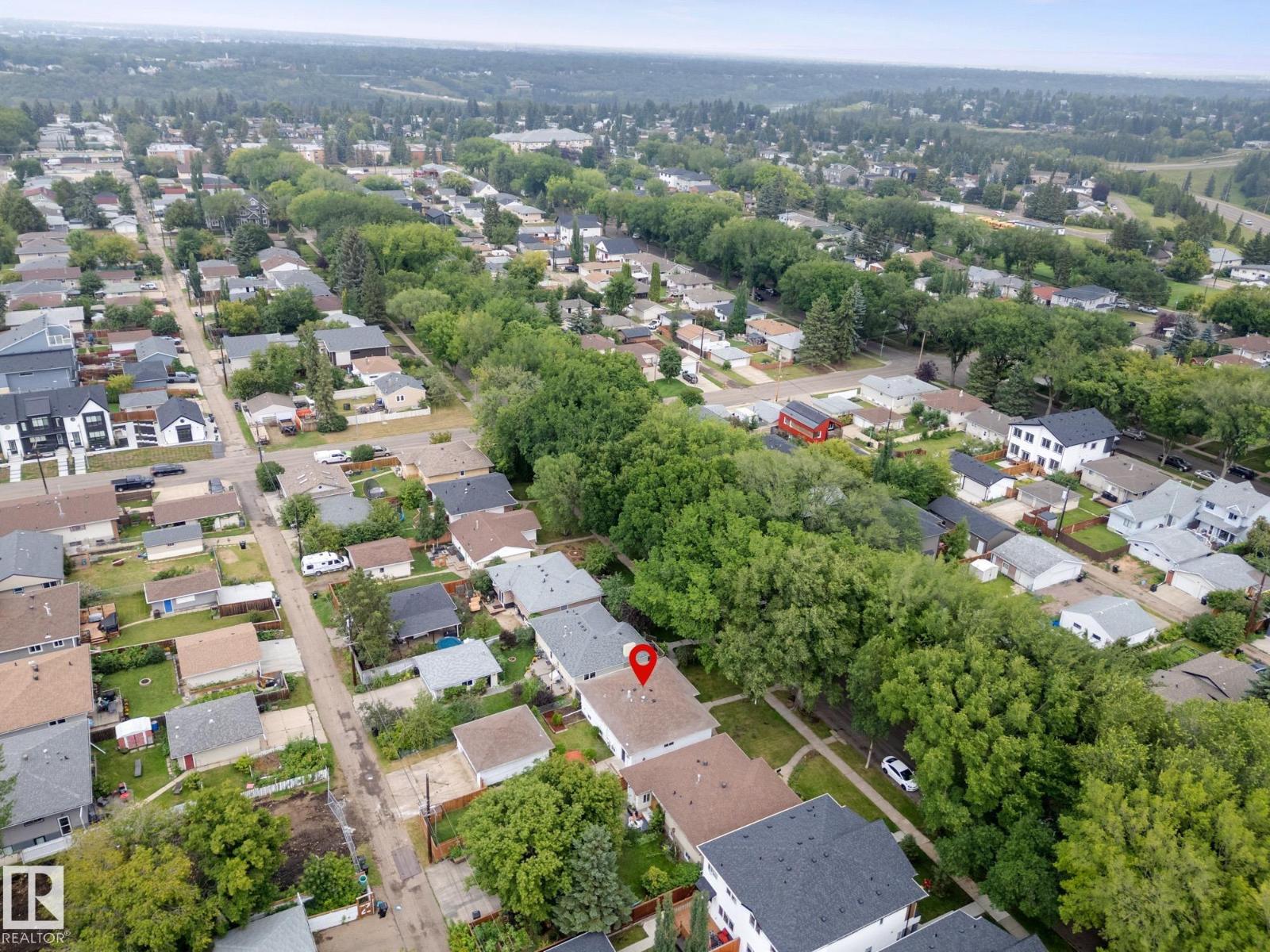 Photo 39 of 10324 78 St Nw, Edmonton AB